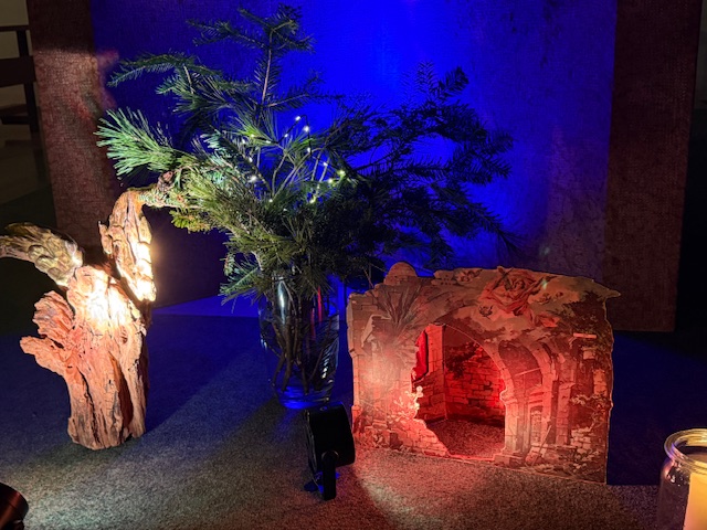 "Geschichten, die die Welt bewegen!"<br>Gesegnetes Weihnachtsfest und Frieden für das Jahr 2026