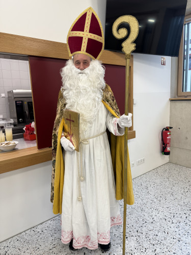 "Nikolaus-Marathon" - Bei uns gibt es viele Einsätze für <br>den Heiligen Mann!