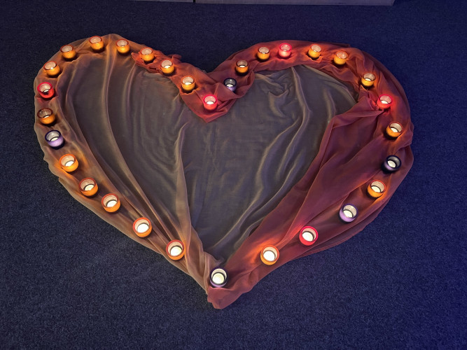 "Menschenfreunde!" - Steckkreuzverleihung auf Schloss Zinneberg